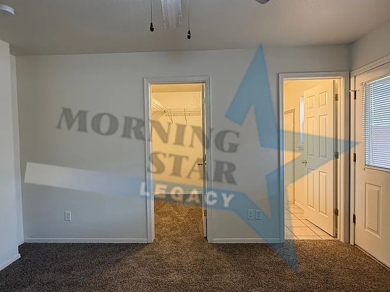 450 Ithaca Ct — Photo 21
