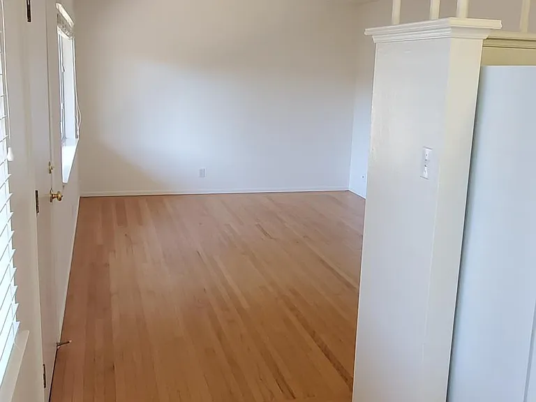 2918 Deakin St #5 — Photo 6