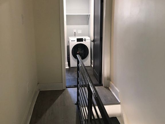 3rd image of 3450 N Hope St