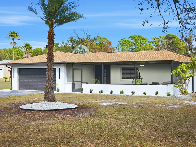1530 Mackintosh Blvd — Photo 53