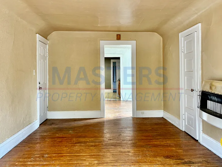 2563 Foraker Ave — Photo 3