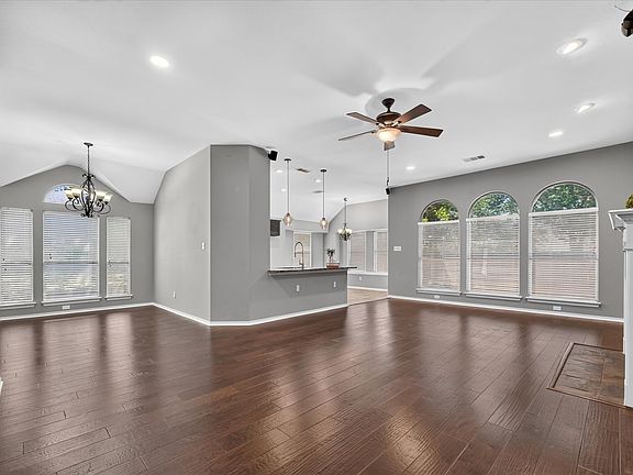 5th image of 2720 Windstone Way