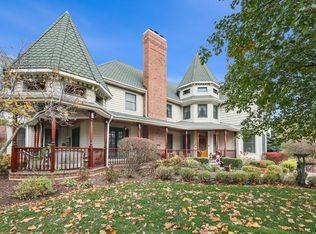 5 North Trl, Lemont, IL 60439