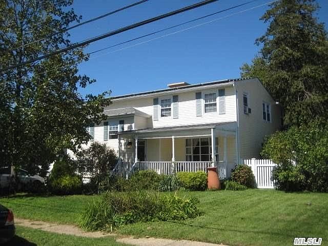 1st image of 10 Jones Ct