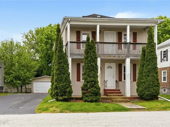 15 Jodoin St, West Warwick, RI 02893