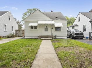 6611 Jackson St, Taylor, MI 48180