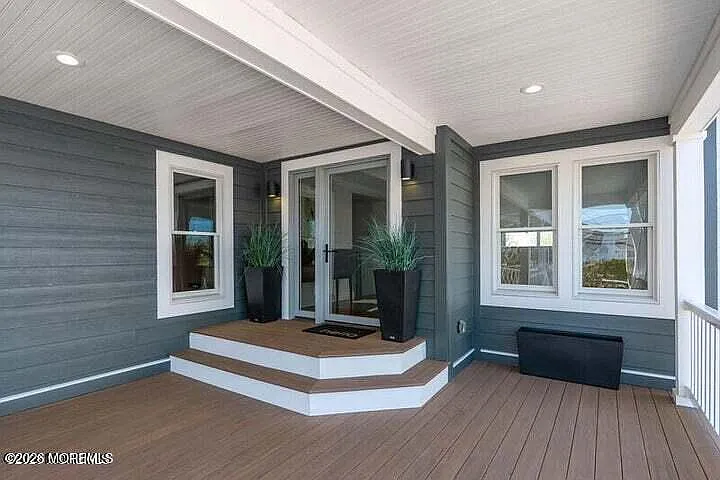 4 bed, 2.5 bath, 4000 sqft, $35,000 — Photo 3