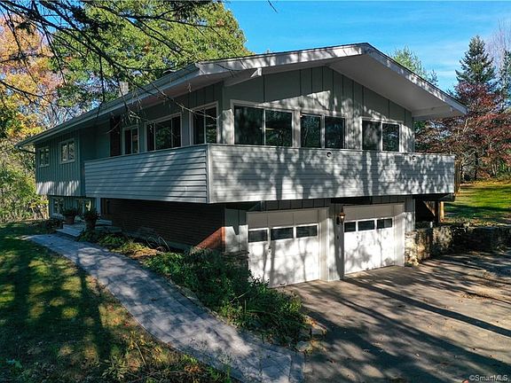 2nd image of 11 Alta Vista Ave