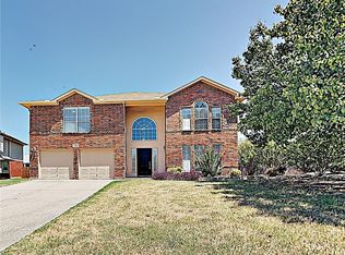 1201 Grand Central Ct, Saginaw, TX 76131