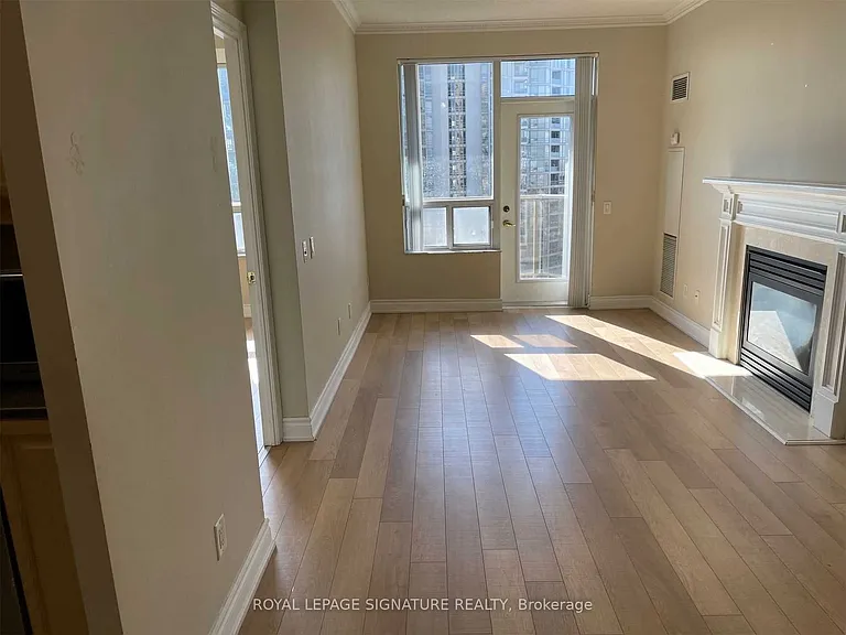 25 Kingsbridge Garden Cir #2811 — Photo 9