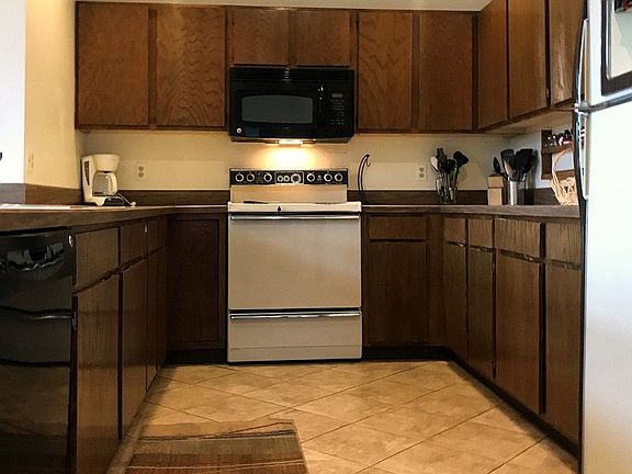 5th image of 2820 Hager Ln APT G