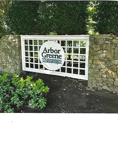 604 Arbor Greene Dr Photo 1