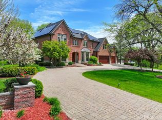 1400 Banbury Rd, Inverness, IL 60067