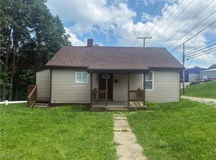203 Roan Ave, Cadiz, OH 43907