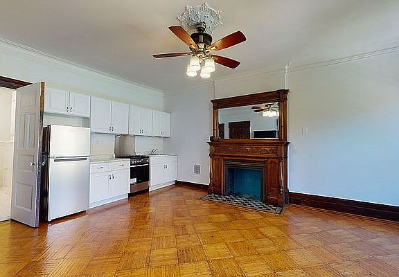 3rd image of 136 Joralemon St APT 3F