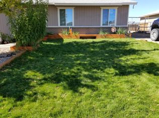 1304 Hopsage Ct, Tonopah, NV 89049