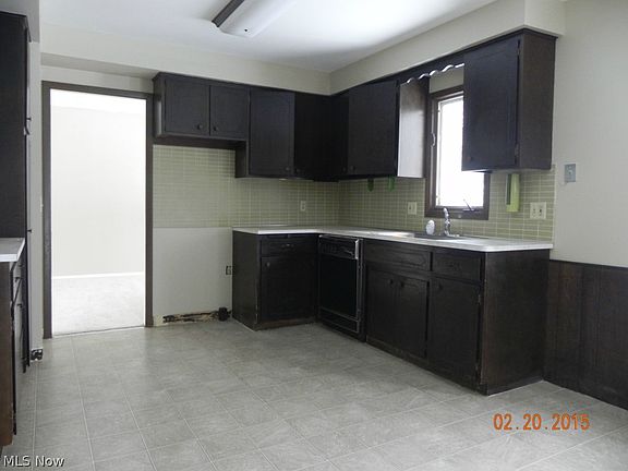 2nd image of 20235 Glen Russ Ln E