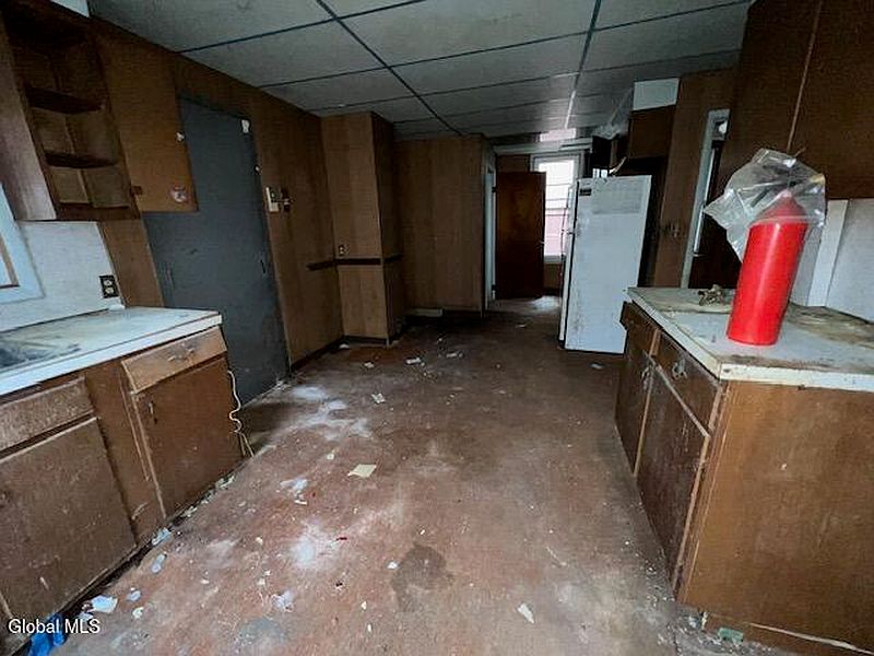 5th image of 814 Bedford Road