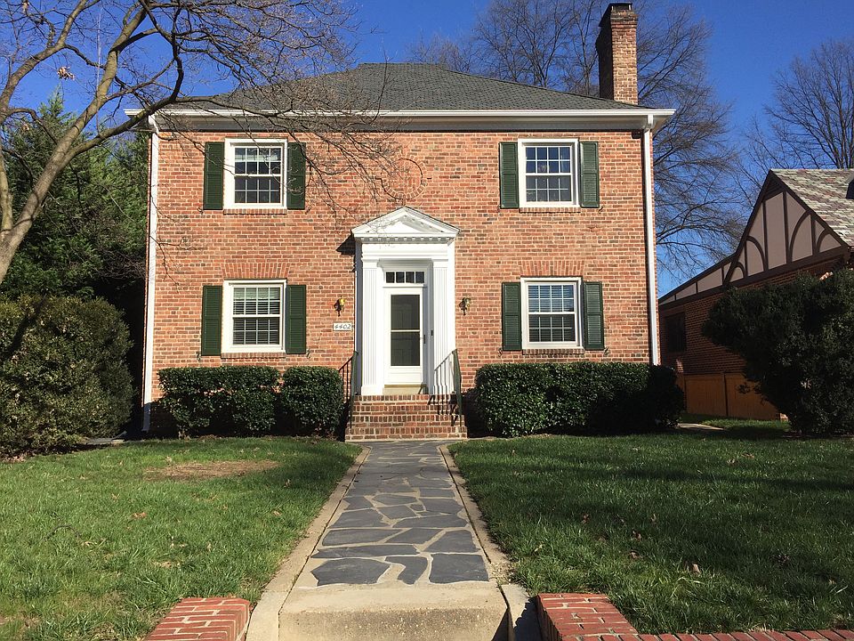 4402 Bromley - Exterior