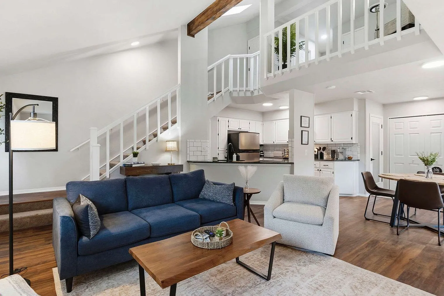 2 bed, 2.0 bath, $2,530 — Photo 2