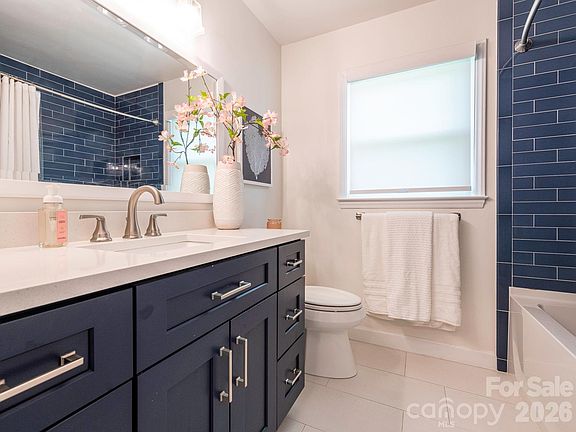 3rd image of 11628 Shandon Cir