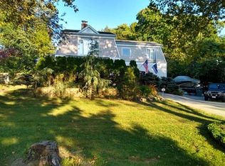 7 Drake Pl, Northport, NY 11768