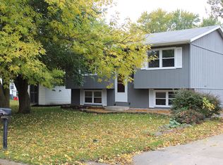 1134 Linbud Ln, Waterloo, IA 50701