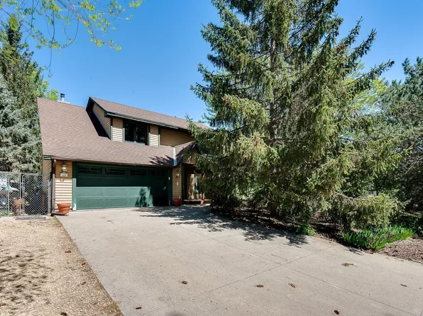 149 Bridge St, Shoreview, MN 55126