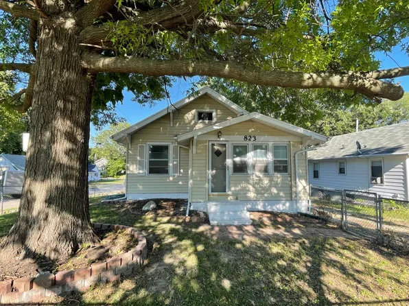 823 25th St, Des Moines, IA 50312