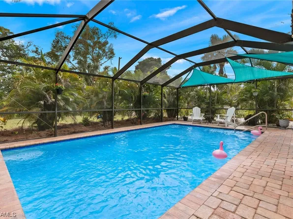 6241 Saint Andrews Cir N, Fort Myers, FL 33919