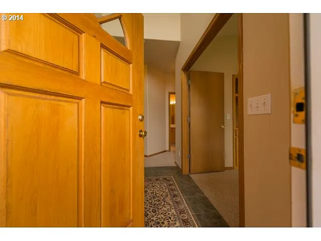 571 Farrell Ct photo 1