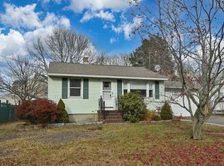 42 Beresford St, Lawrence, MA 01843