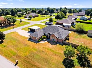 1200 Chipper Ln, Edmond, OK 73025