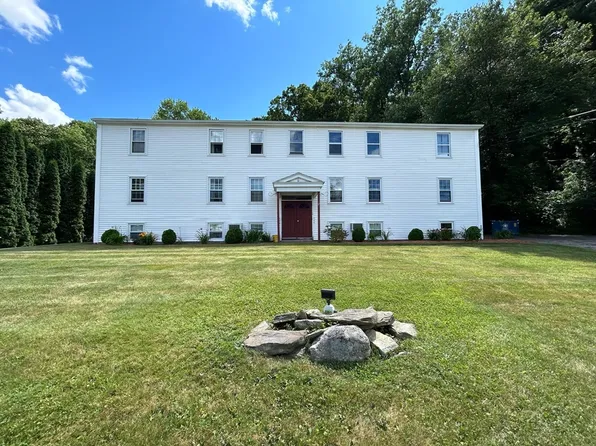 17 Southbridge Rd APT 4, Dudley, MA 01571