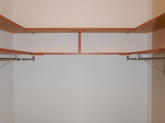 5th image of 2604 4th Ave NE APT 10
