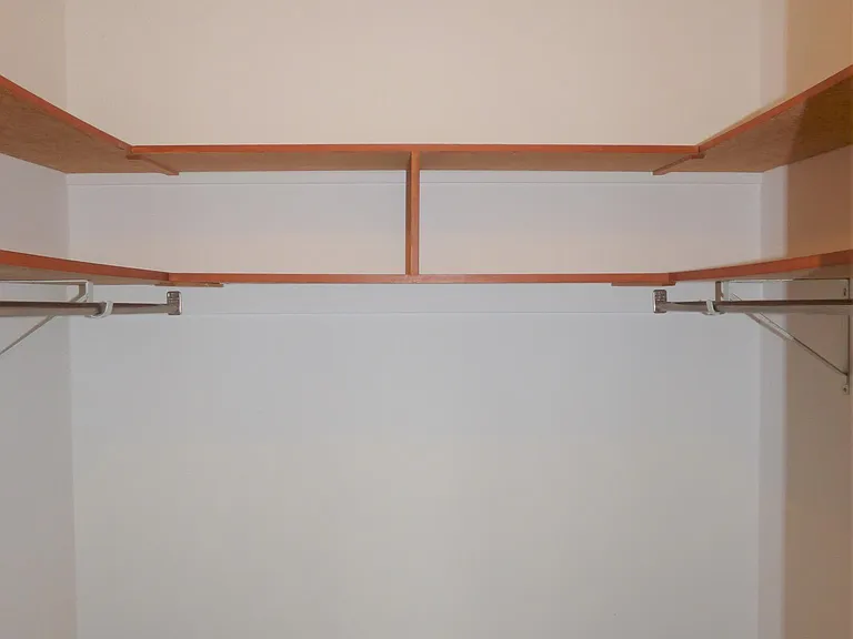 2604 4th Ave NE #10 — Photo 5