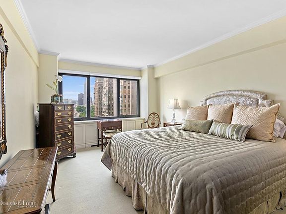 5th image of 45 Sutton Pl S APT 10M