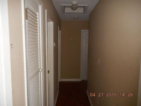 5th image of 4011 Sweetbriar Dr