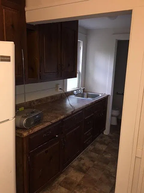3 bed, 1.5 bath, 1125 sqft, $1,499 — Photo 3