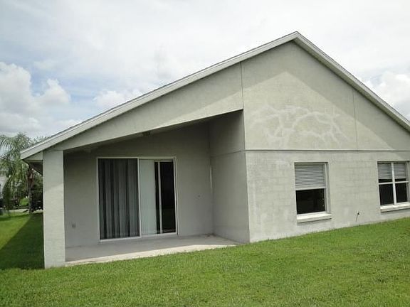 2nd image of 104 Southampton Dr