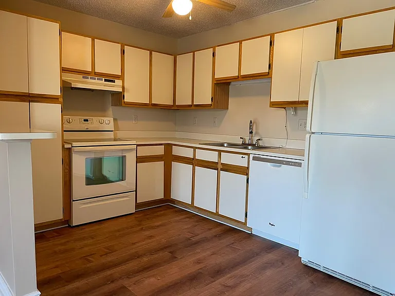 15153 Seagull Dr — Photo 7