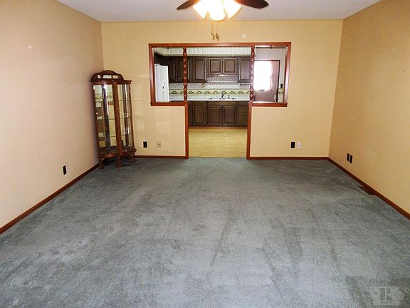 5th image of 608 S 3rd St