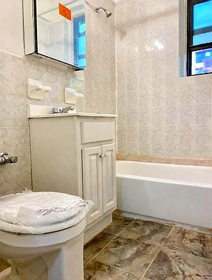 Rented by MySpaceNYC | media 19