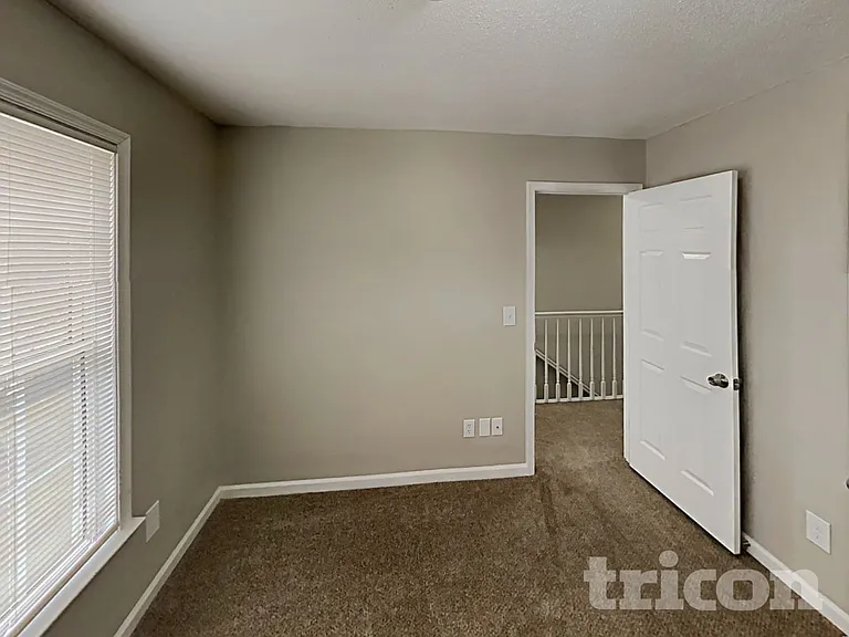 4009 Auburn Hills Dr — Photo 11