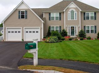 15 Kensington Rd, Attleboro, MA 02703