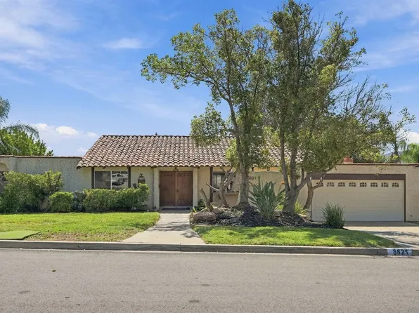 8621 Dunwoodie Rd, Santee, CA 92071