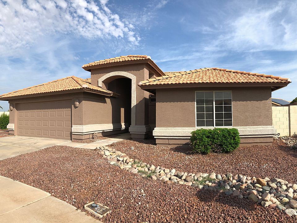 1st image of 11072 W Runion Dr