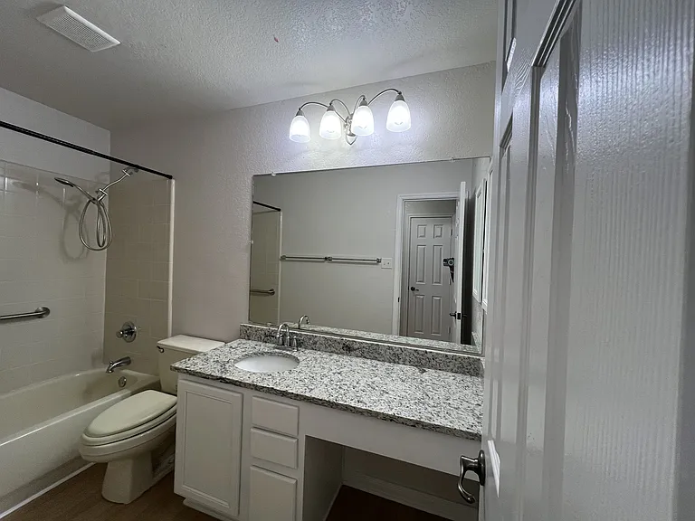 4527 Willow Tree — Photo 7