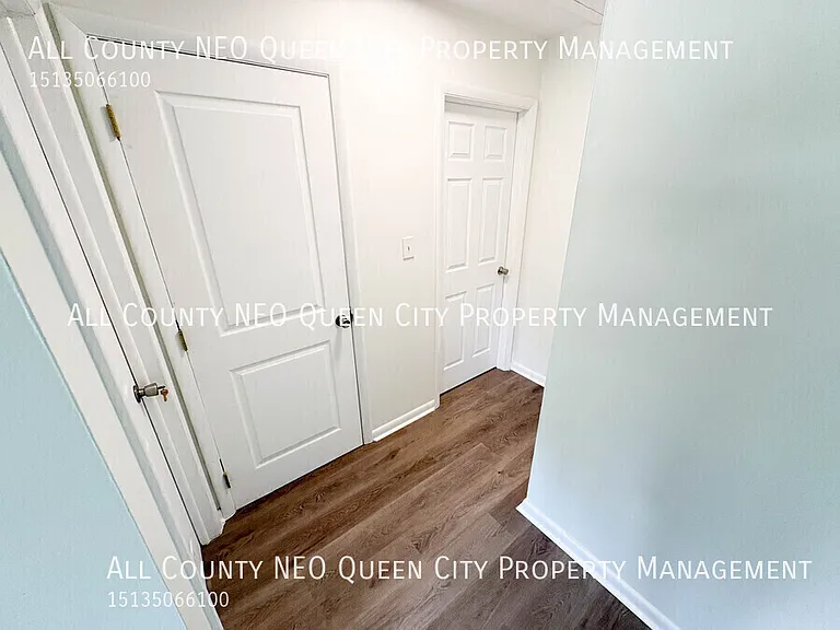 2725 McCall St — Photo 10