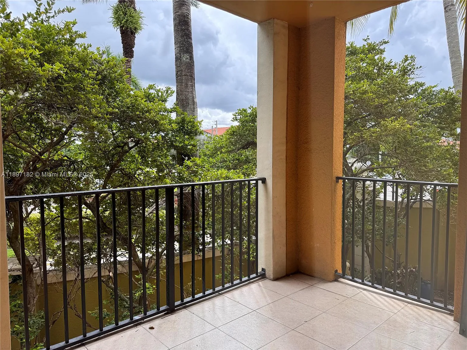 3 bed, 1459 sqft, $2,500 — Photo 4